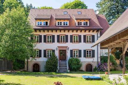 Haus zum Kaufen in Kleines Wiesental 1.090.000,00 € 360 m²