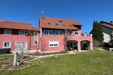 Einfamilienhaus - Zweifamilienhaus mit Panorama-Blick in Buchbach