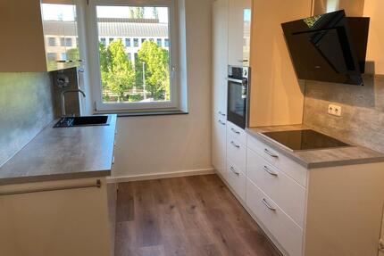 Frisch sanierte 3-Zimmer Wohnung mit Balkon in Schwabing-Nord - München Schwabing-Freimann