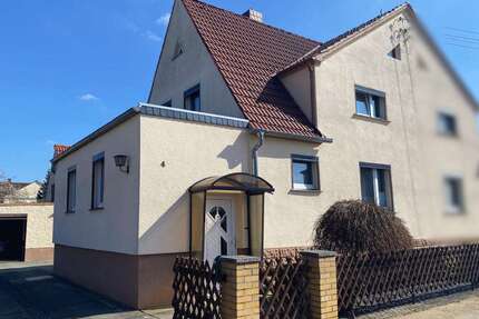 Haus zum Kaufen in Zeithain 90.000,00 € 89.42 m²