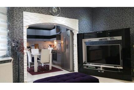 Kommplet möblierte Erd geschloss Wohnung mit Garten zu vermieten - Duisburg Ruhrort