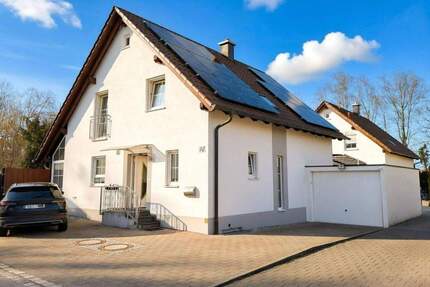 Herzliche Familienoase - 5 Zi. EFH mit Garten, Spa-Bereich und Garage in ruhiger Wohnlage von Burgau