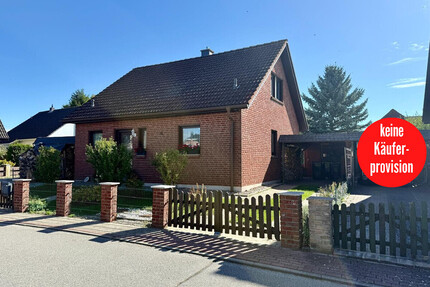 HORN IMMOBILIEN++ Ihlenfeld bei Neubrandenburg, schönes Einfamilienhaus mit Carports und PV - Anlage