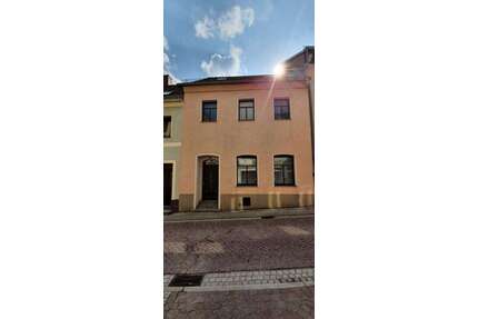 Haus zum Mieten in Oschatz 1.185,00 € 180 m²