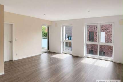 Wohnung zum Mieten in Oldenburg 1.050,00 € 81.04 m²