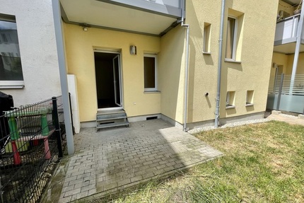 Moderne 2 Raum Wohnung mit Wanne, Dusche und Terrasse in Gera-Debschwitz!
