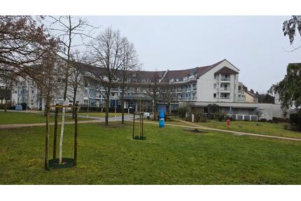2 Zimmer DG-Wohnung mit Balkon in Seniorenresidenz Quellenhof - Bad Vilbel