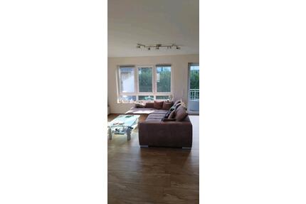 Lichtdurchflutete 4-Zimmer-Wohnung in 56653 Glees - Wassenach