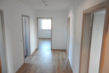 Schöne 3 Zimmer Wohnung mit Balkon, Neubau, Homberg optimale Lage - Homberg (Efze)