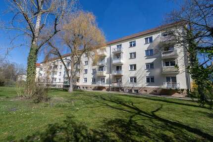 Wohnung zum Kaufen in Naumburg 67.000,00 € 60.54 m²