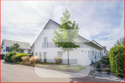 Haus zum Kaufen in Jestetten 699.000,00 € 220 m²