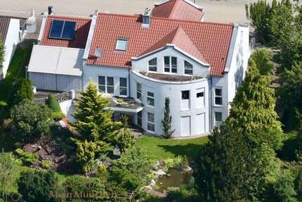 Haus zum Kaufen in Günzburg Nornheim 979.000,00 € 354 m² - Günzburg / Nornheim
