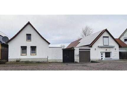 EFH mit Nebengebäude in Röblingen - Seegebiet Mansfelder Land Röblingen am See