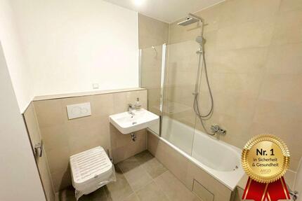 Zentrales Wohnen - Sonniger Balkon I moderne Einbauküche I Bad mit Wanne - Dresden Prohlis