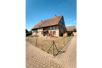 Fachwerkhaus (Denkmalgeschützt) Stark sanierungsbedürftiges. - Lengede