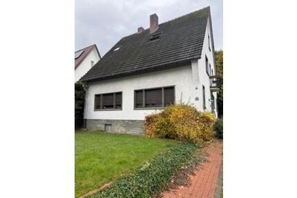 Charmantes Zweifamilienhaus mit Wintergarten in ruhiger Lage von - Lippstadt Overhagen
