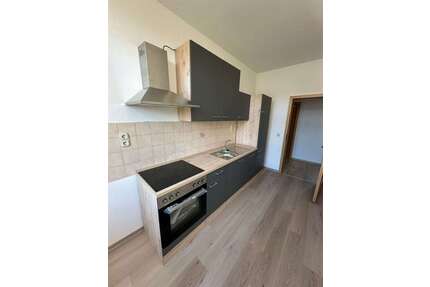 Wohnung zum Mieten in Chemnitz 360,00 € 77.25 m²