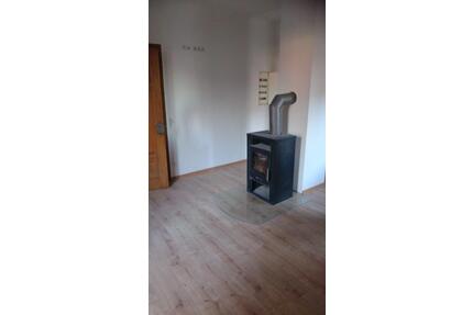 2 Raumwohnung in Waltershausen - 550,00&nbsp;EUR Kaltmiete, ca.&nbsp; 55,00&nbsp;m&sup2; in Waltershausen (PLZ: 99880)