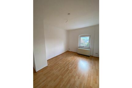 Gemütliche 2-Raum-Wohnung mit Fernblick in ruhiger Lage - Wildenfels