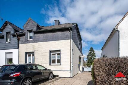 Einfamilienhaus mit Anbau und zwei Kfz-Stellplätzen in ruhiger Sackgassenlage - Dortmund Brackel