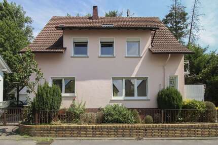 Haus zum Kaufen in Bad Homburg vor der Höhe 699.000,00 € 172.1 m²