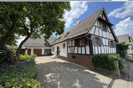 Haus zum Kaufen in Kehl Goldscheuer 469.000,00 € 223 m² - Kehl / Goldscheuer