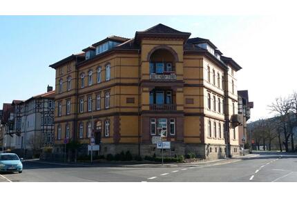 Helle 2-Zimmer-Wohnung im charmanten Altbau in zentrale Lage - Meiningen