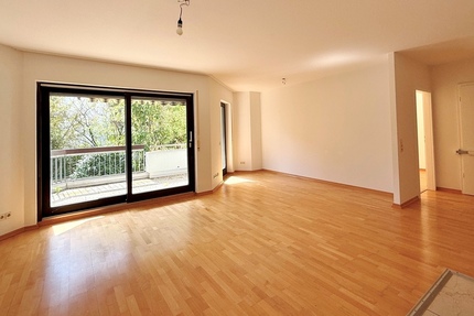 Hochwertige 3-Zimmer-Wohnung mit zwei Balkonen in begehrter Lage von Frankfurt-Sachsenhausen