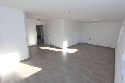 Wohnung zum Mieten in Rottenburg an der Laaber 740,00 € 76.79 m²