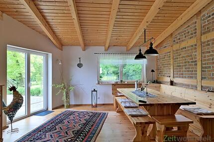 (EF0309_M) Weimar: Gelmeroda, neu gebautes Wohnhaus im alpenländischen Stil mit Grundstück, Kamin, WLAN, vollmöbliert