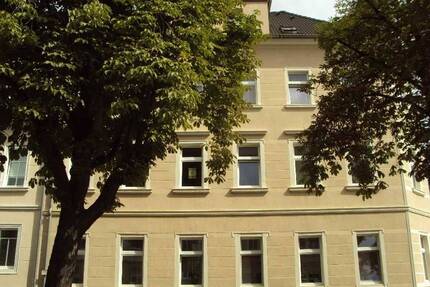 W0869 - große 2-Raum-Dachgeschosswohnung im Riesa-Zentrum