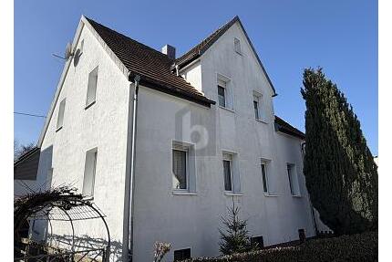 FAMILIENHAUS MIT GARAGE UND GARTEN - Aalen