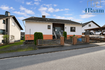 Haus zum Kaufen in Schreufa 199.000,00 € 183 m²