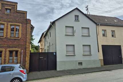 Haus zum Kaufen in Grafschaft 349.000,00 € 221 m²