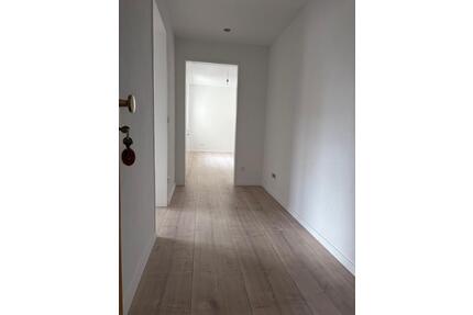 Helle 2 Zimmerwohnung in Ditzingen-Hirschlanden