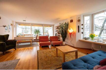 FIRSTPLACE - Großzügige 2-Zimmer-Wohnung mit Süd-Terrasse in begehrter Lage Gern Nymphenburg - München Neuhausen-Nymphenburg