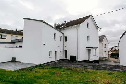 Haus zum Kaufen in Heimbach-Weis 469.000,00 € 170 m²