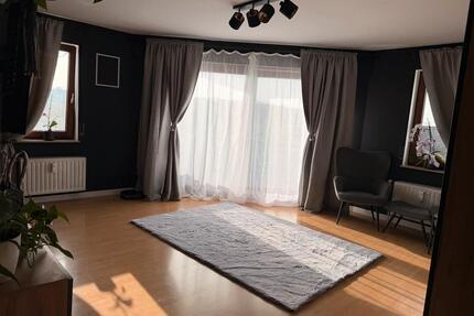 2-Zimmer-Wohnung mit Balkon teilmöbliert - Schrozberg