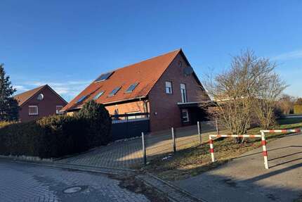 Haus zum Kaufen in Wolfsburg 610.000,00 € 215 m²