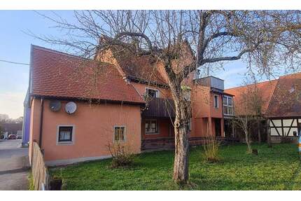 Gepflegtes 4 Familien-Wohnhaus in 91598 Colmberg - 2 Wohnungen kurzfristig bezugsfrei