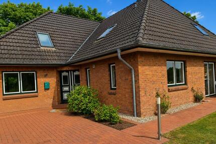 Exklusives Traumhaus mit Ferienwohnung, Wellnessbereich und große - Schwabstedt