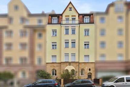 Haus zum Kaufen in Nürnberg 1.390.000,00 € 530.8 m²