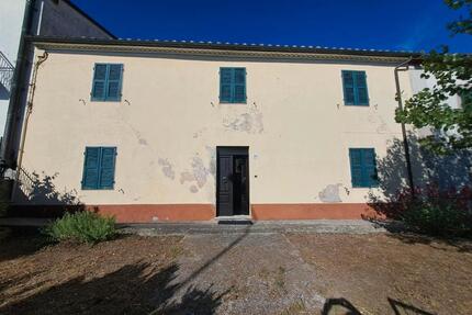Haus in Toskana, Selvena, mit Garten renovierungsbedürftig - Altdorf