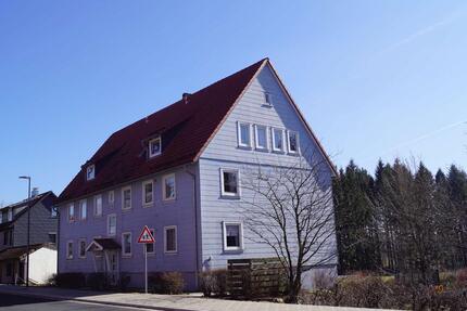 Am Schlagbaum 24 - schöne 3 ZKB Wohnung mit traumhafter Aussicht im DG *ab sofort* zu vermieten - Clausthal-Zellerfeld