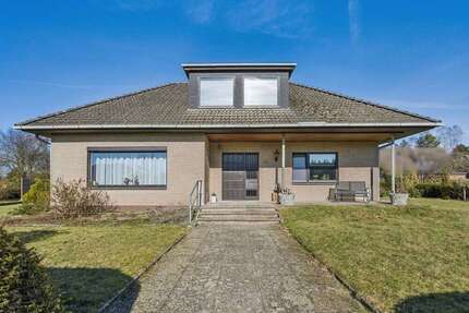 Haus zum Kaufen in Pennigsehl 285.000,00 € 137.65 m²