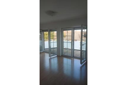 Moderne 3 Zimmer-Wohnung in gepflegten Zweifamilienhaus - Niederzier