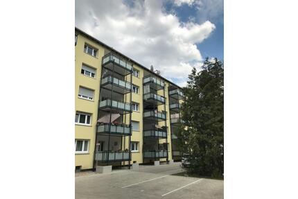 Sanierte 3-Zimmer Wohnung mit großem Balkon in Neu-Ulm