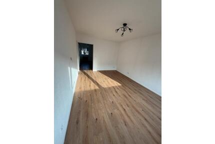 2,5 Zimmer Wohnung zu vermieten - Esslingen am Neckar Brühl