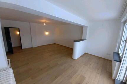 3 Zimmerwohnung Küche Bad Balkon in Konz Brunostrasse ab sofort