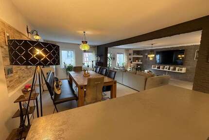 Haus zum Kaufen in Roth 549.000,00 € 280 m²